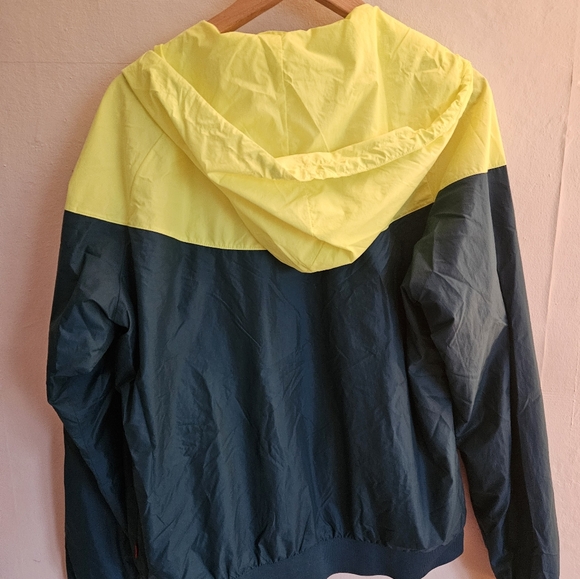 Nike Hooded Windbreaker - Picture 4 of 4